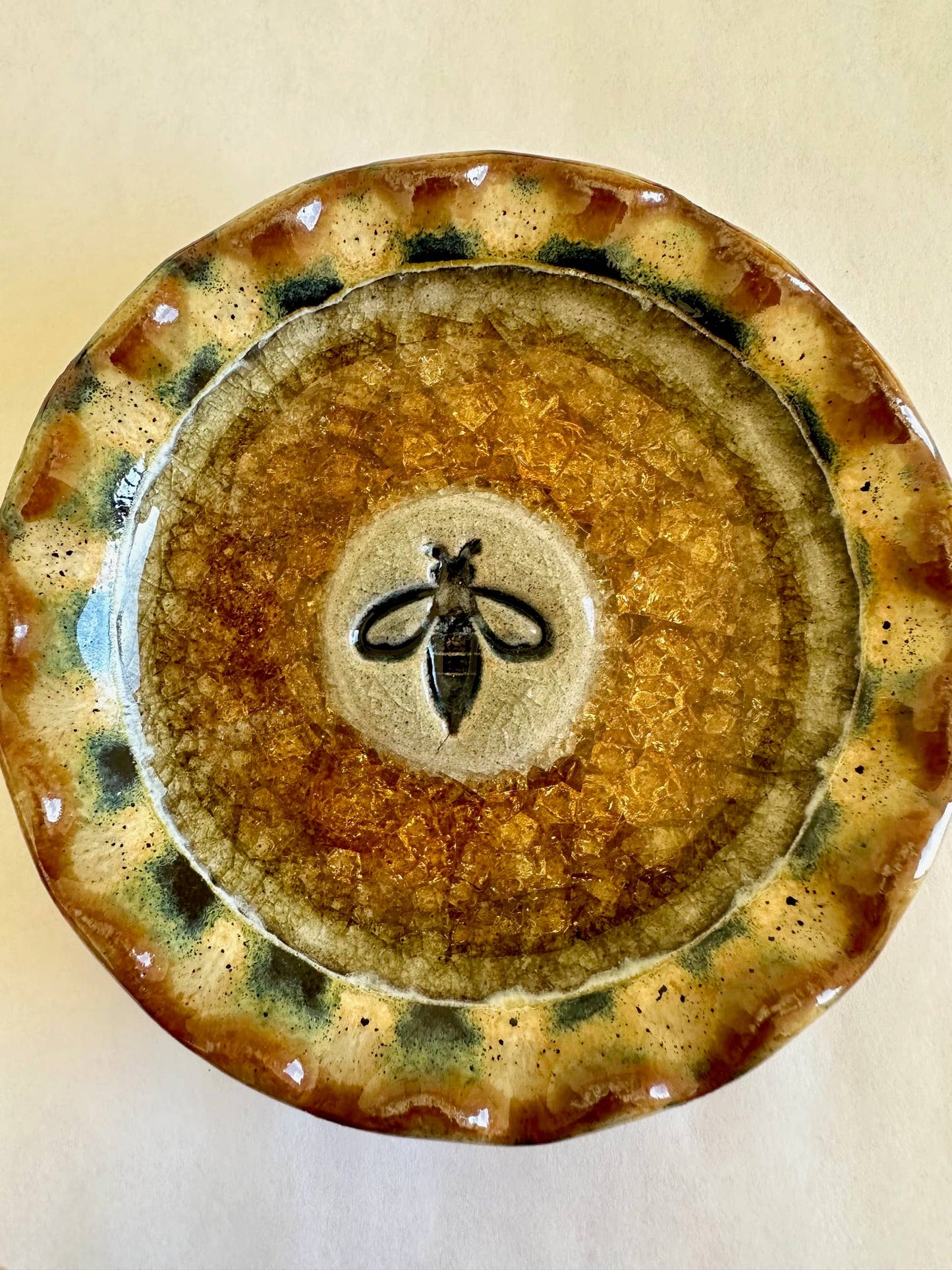 Bumblebee Icon Dish