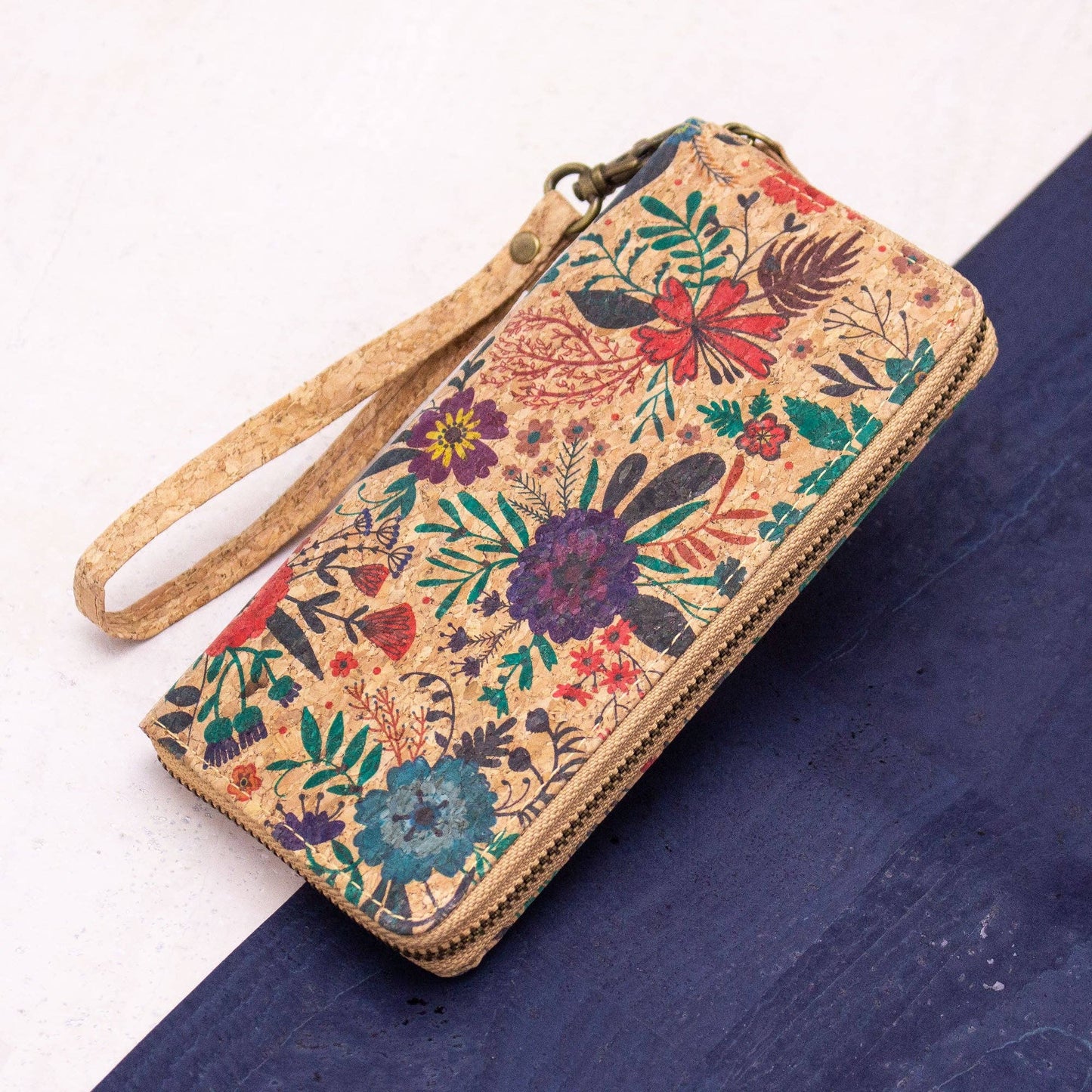Natural cork with flower pattern zipper women wallet
