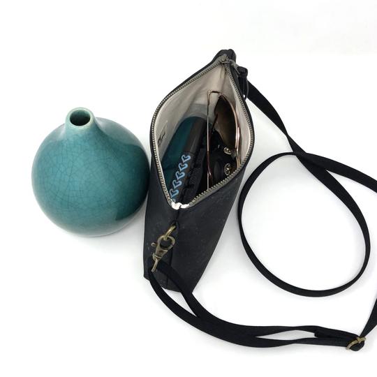 Cork Crossbody Black
