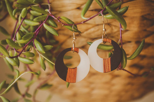 Dara Wooden & Resin Earring