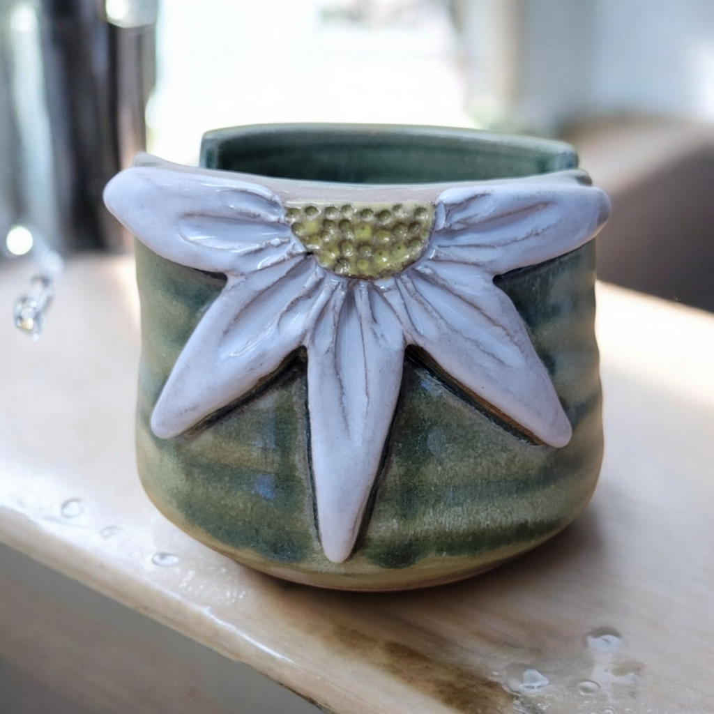 Daisy Sponge Holder