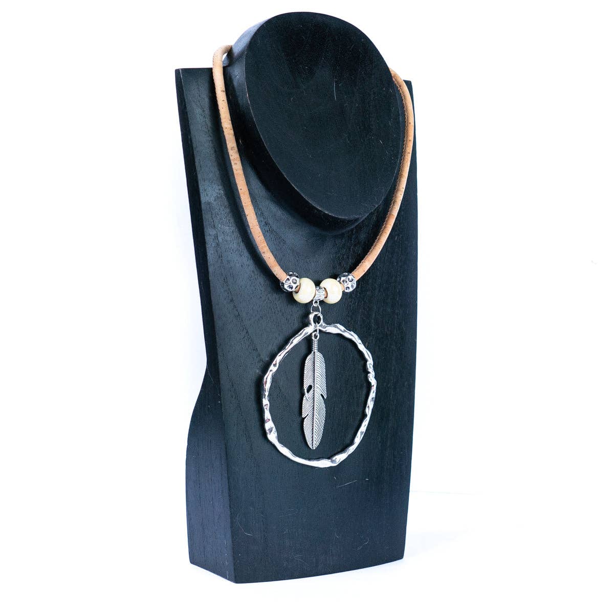 Feather cork necklace with colored cork cord & ceramic beads
