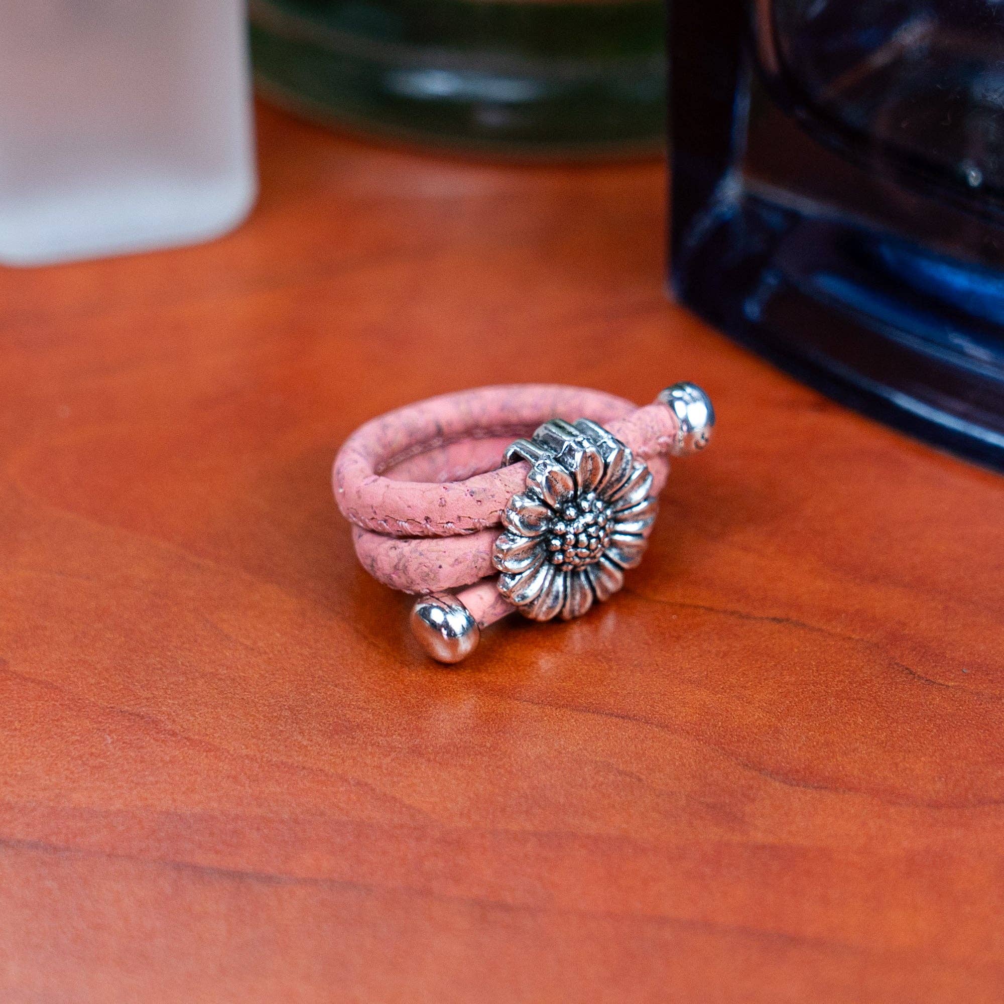 Chrysanthemum handmade colored cork ring