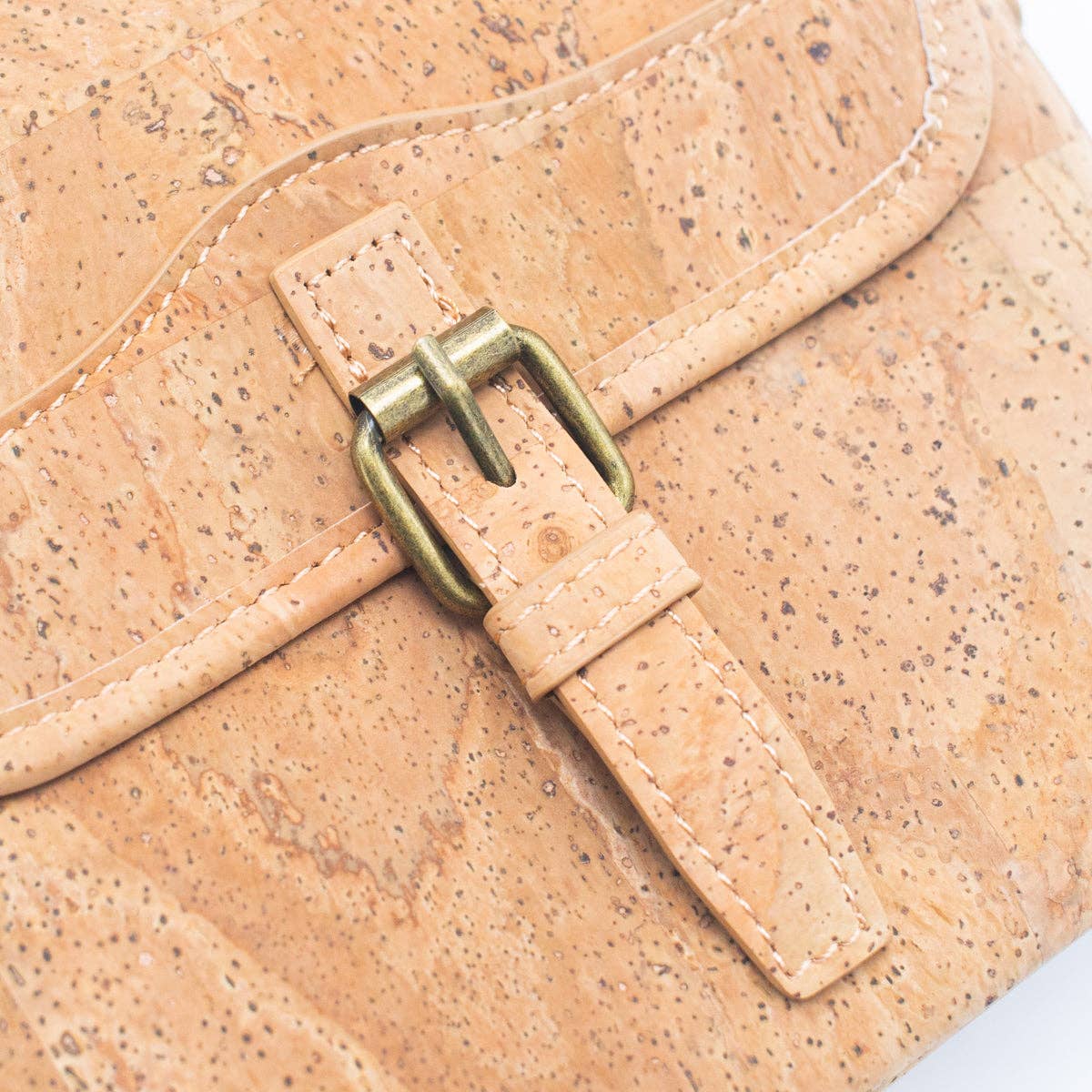 Natural Cork Men's Crossbody Bag Magnetic Closure