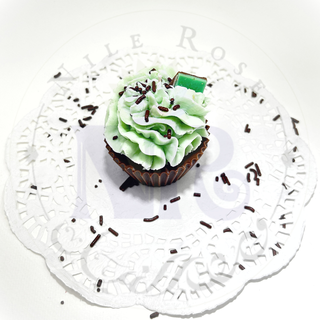 Mint Chocolate Cupcake - Delightful Candle