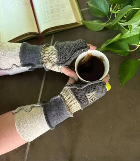Fingerless Gloves Dark and light grey Upcycled from sweater