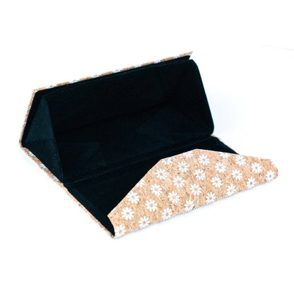 Foldable Triangular Cork Glasses Case