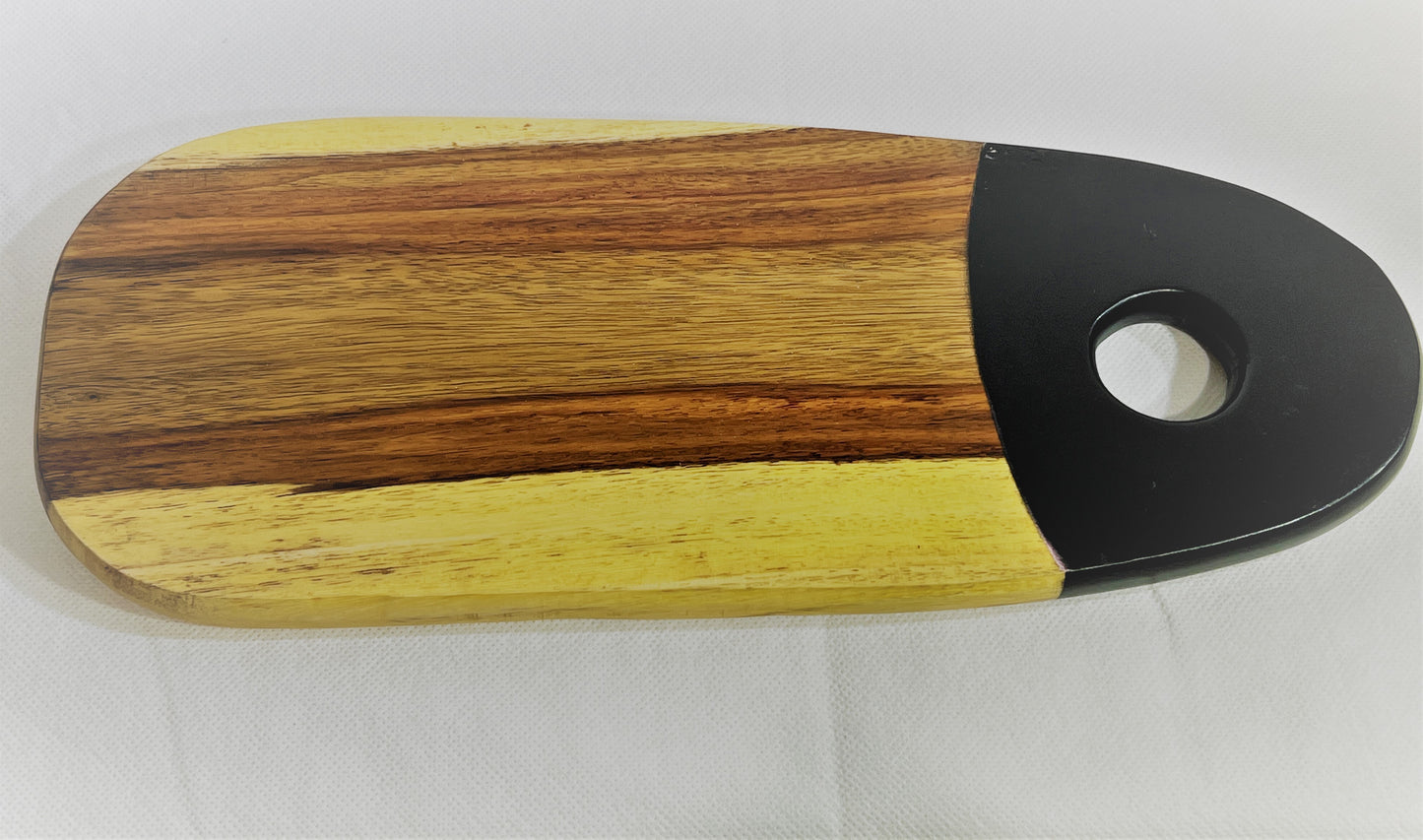 Oval board with black handle - Nile Rose Woodcraft